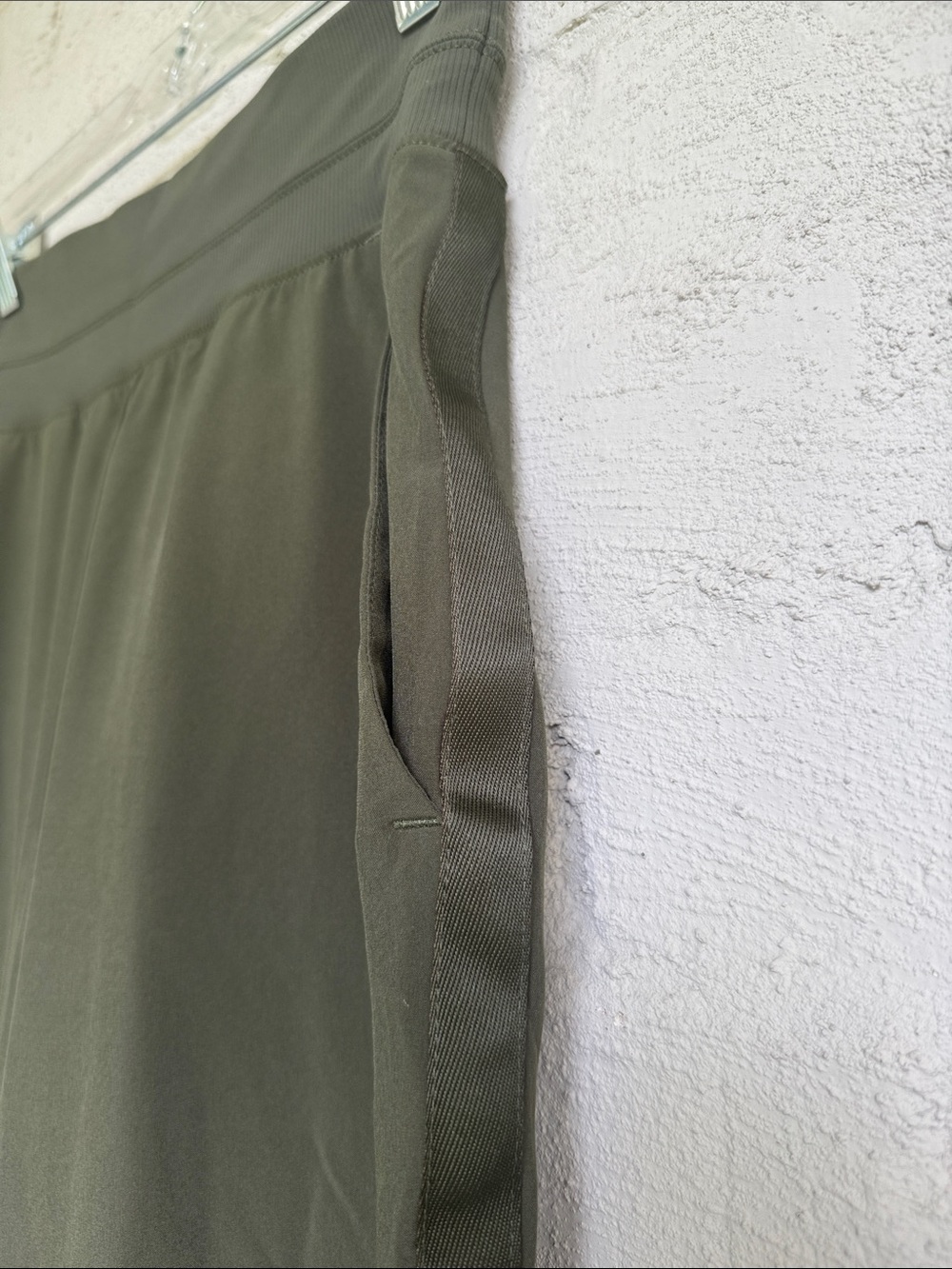 Athleta Nolita Mountain Olive Stretch High Rise Pull On Pants Size 2 - Picture 6 of 16